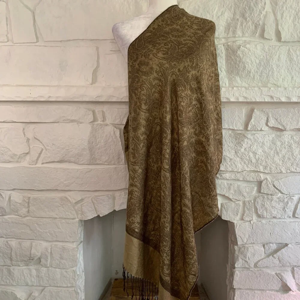 Scarf - Picture 2 of 3